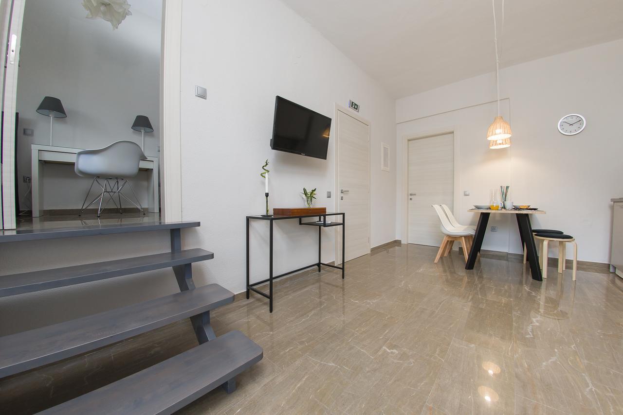 Palio Grey Apartments PalaiónTsiflíkion Eksteriør billede